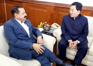 Chief Minister of Sikkim, Pawan Chamling calling on Union DoNER Minister Dr Jitendra Singh at his office, at New Delhi.