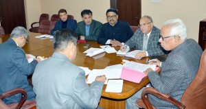 Governor NN Vohra reviewing the issues of Kashmiri migrants in Jammu on Wednesday.