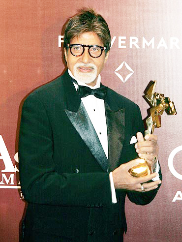 Amitabh Bachchan Gets Lifetime Achievement Award