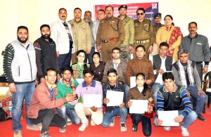 Winners of Talent Hunt Programme posing for a group photograph alongwith dignitaries in Ramban on Tuesday.