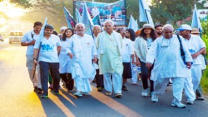 Sri M’s ‘Walk of Hope’ at Srinagar.