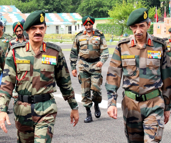 Army chief Gen Dalbir Suhag and GOC-in-C Northern Command Lt Gen DS ...