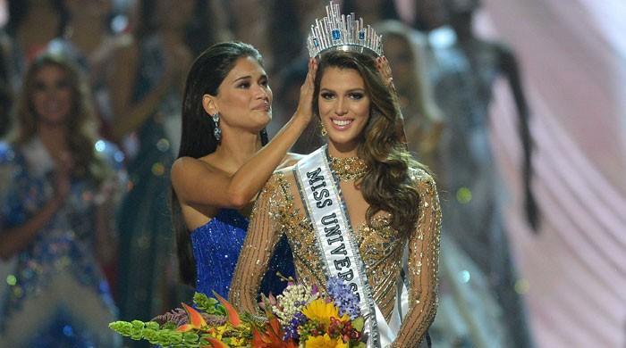 Miss France Iris Mittenaere Crowned Miss Universe 17