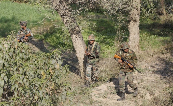 Suspected IED, mysterious bag found in Akhnoor's forest area - Jammu ...