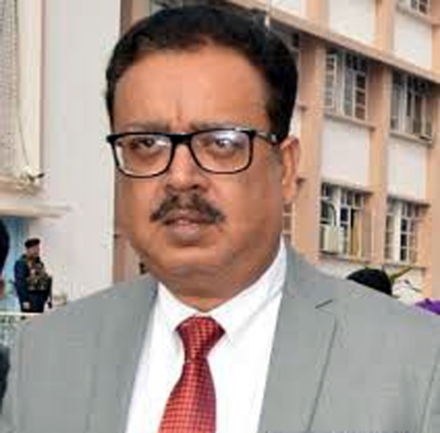 Navin gets addl charge, 3 shifted