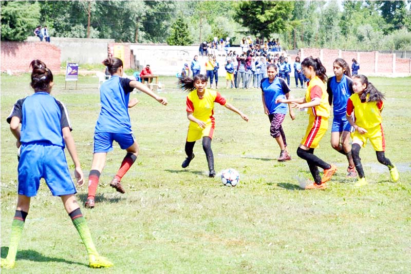 Kulgam Kargil Srinagar Eves Emerge Winners In Lets Play - 