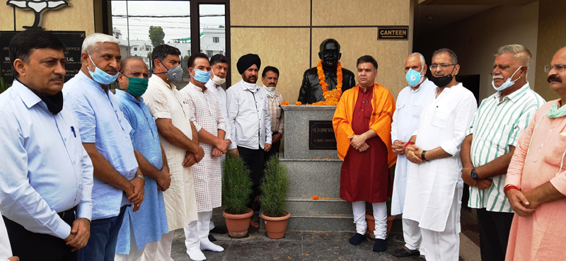 BJP remembers Dr Shyama Prasad Mukherjee on his 119th birth anniversary ...