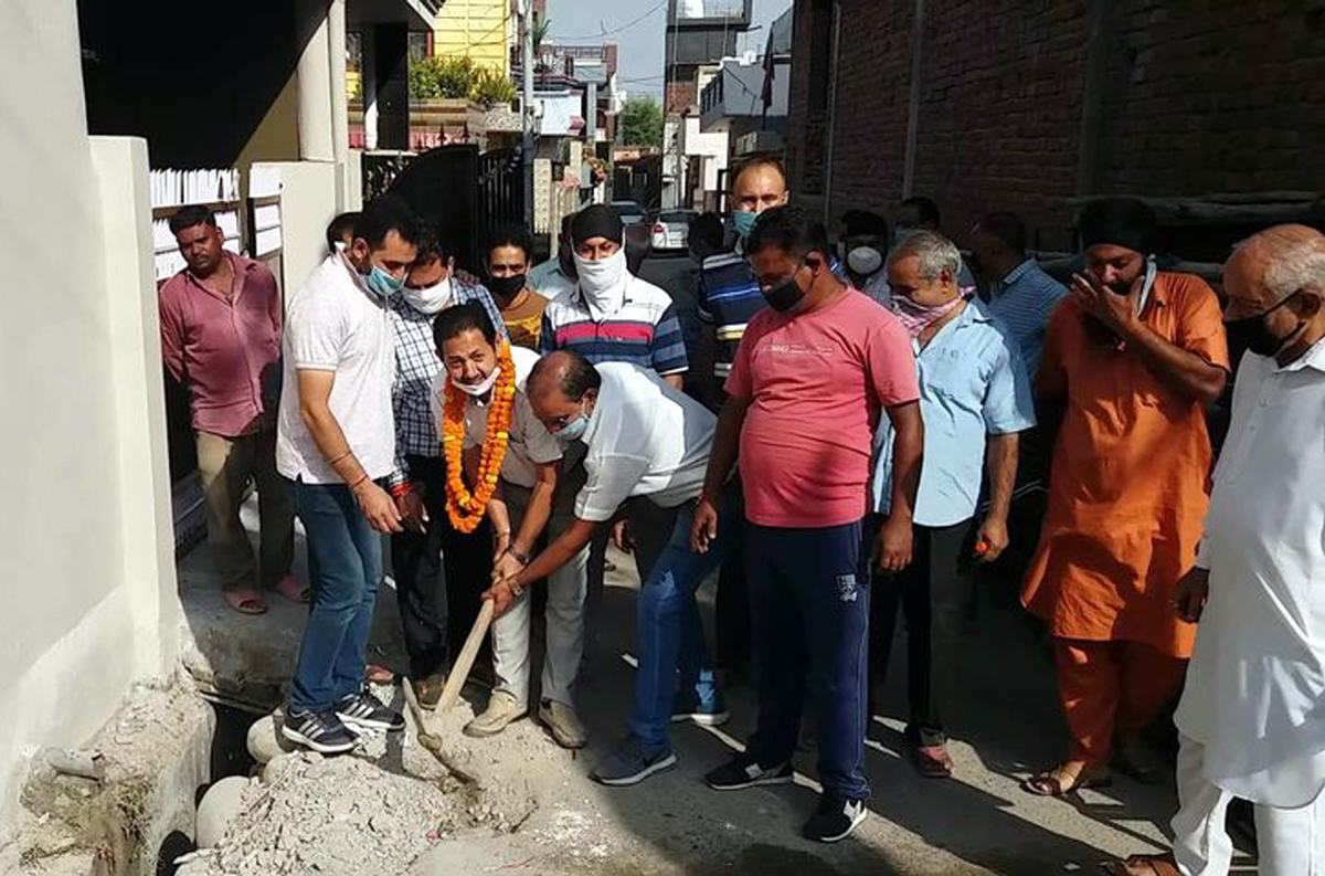 Billawaria kick starts construction of lane, drain in Gangyal - Jammu ...