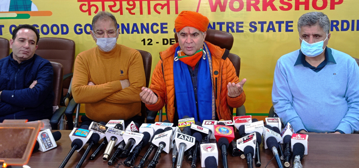 Bjp President Ravinder Raina Addressing A Press Conference Along With