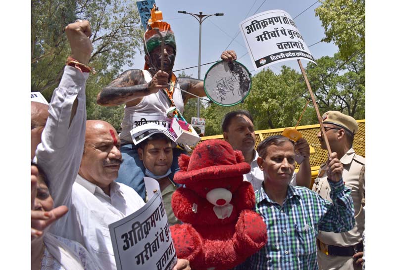 Delhi Congress Stages Protest Near BJP HQ Over Anti-encroachment Drives ...