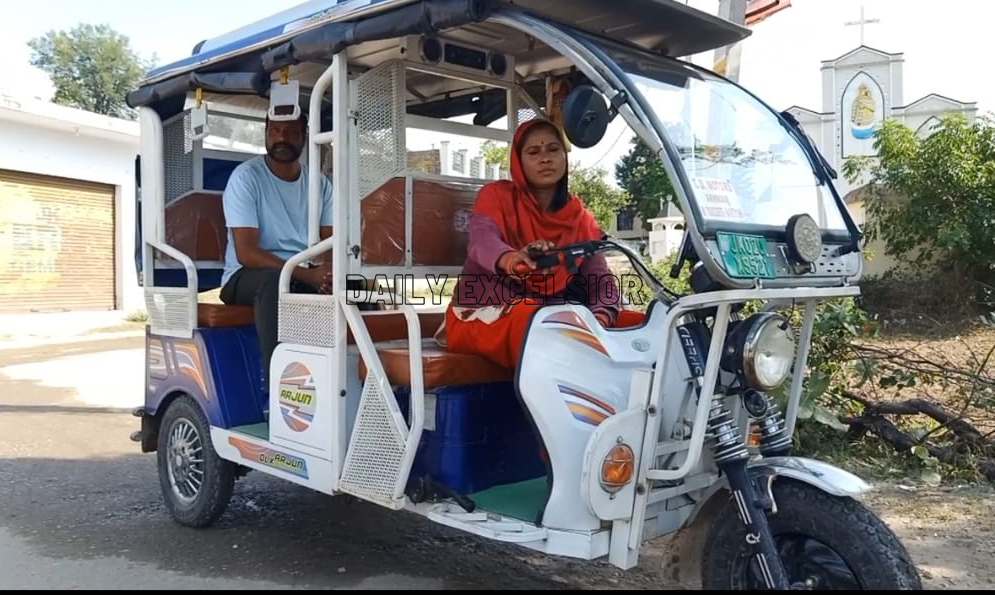 Meet Seema Devi, the first woman e-rickshaw driver in J&K - Jammu ...