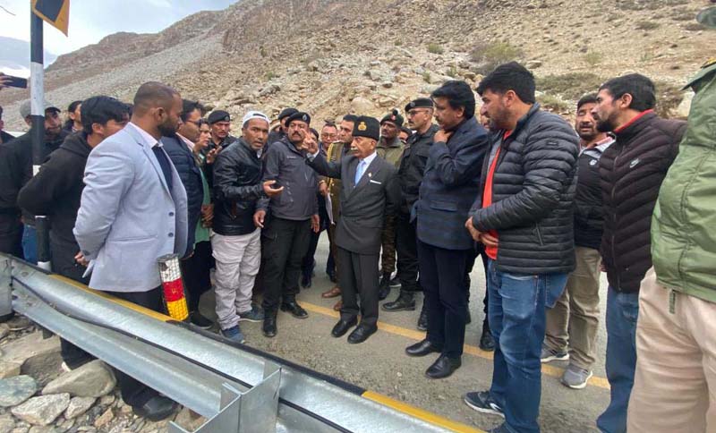 LG Ladakh Takes Stock Of Works In Chuli Skambu Area - Jammu Kashmir ...